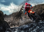 开云体育中国-乌拉圭带走乌克兰，阿尔瓦雷斯关键先生定乾坤