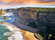 开云体育官方网站-英超争冠之夜，当聚光灯最炙热，萨内的星光为何更璀璨？