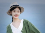 开云体育下载-隐形巨兽，当尼克斯对决勇士，那个伦纳德式的影子吞噬了赛场