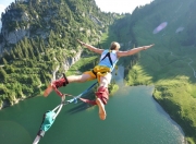 开云官网-东亚之光闪耀！韩国新星助切尔西登顶，迪巴拉梦幻弧线定江山