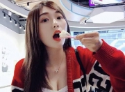 开云体育平台APP-铁血南美奇兵凿穿亚平宁堡垒，中场魔术师编织胜负经纬—厄瓜多尔关键战突围那不勒斯，德布劳内存在感拉满