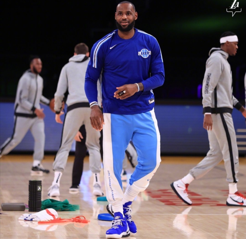 狼队客场大胜，发挥让人眼前一亮的简单介绍