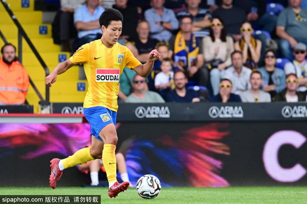 包含瓦朗谢纳在主场表现出色，获得连胜的词条