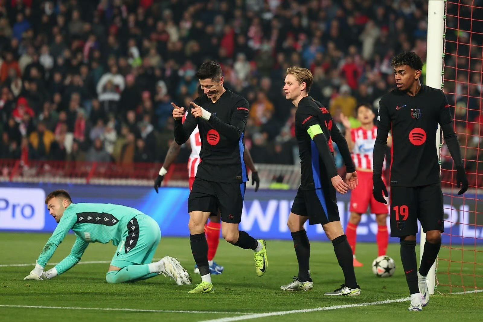 阿森纳绝杀巴萨，C罗惊艳世界