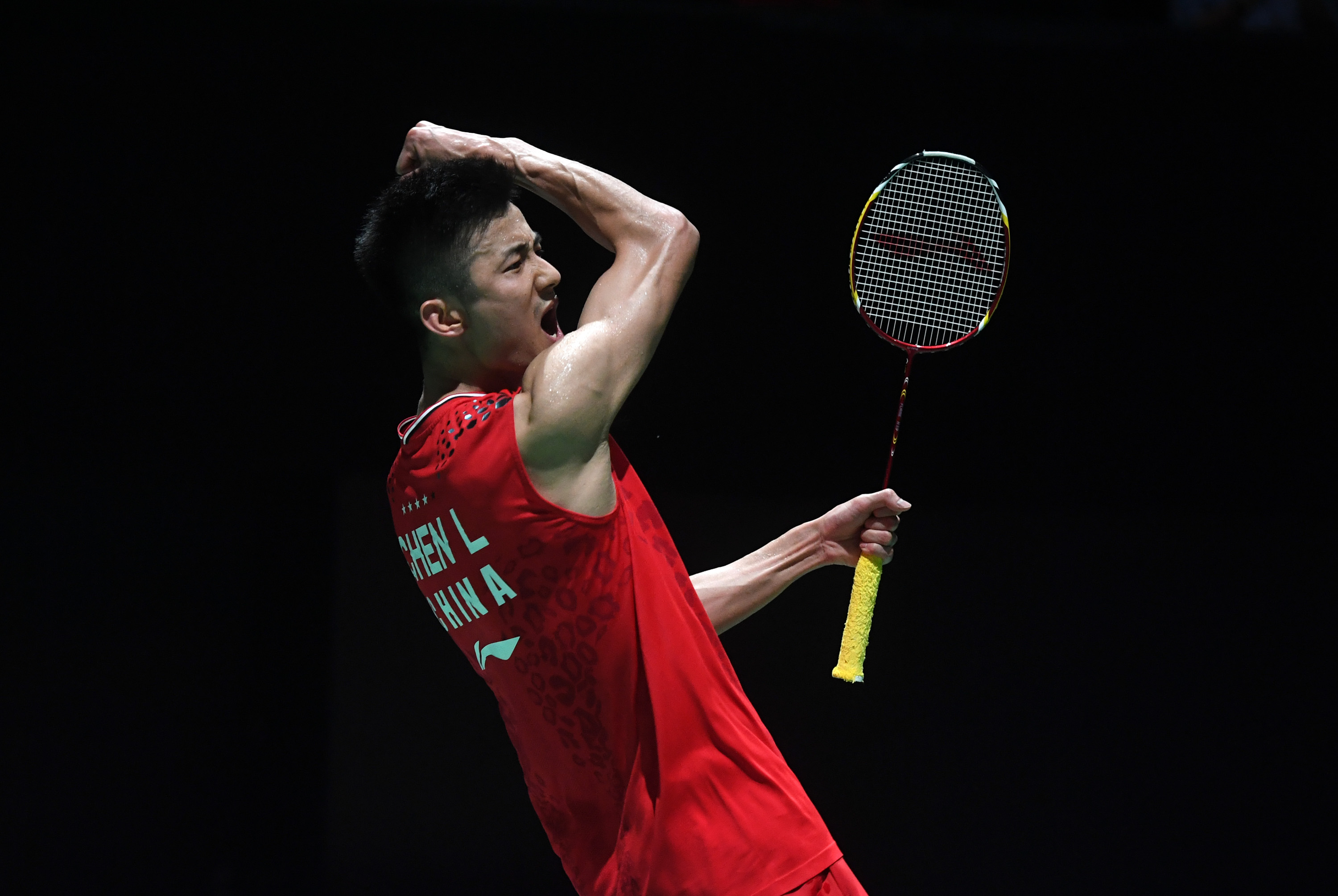 包含印尼羽毛球队轻取丹麦羽毛球队，谌龙惊艳世界的词条