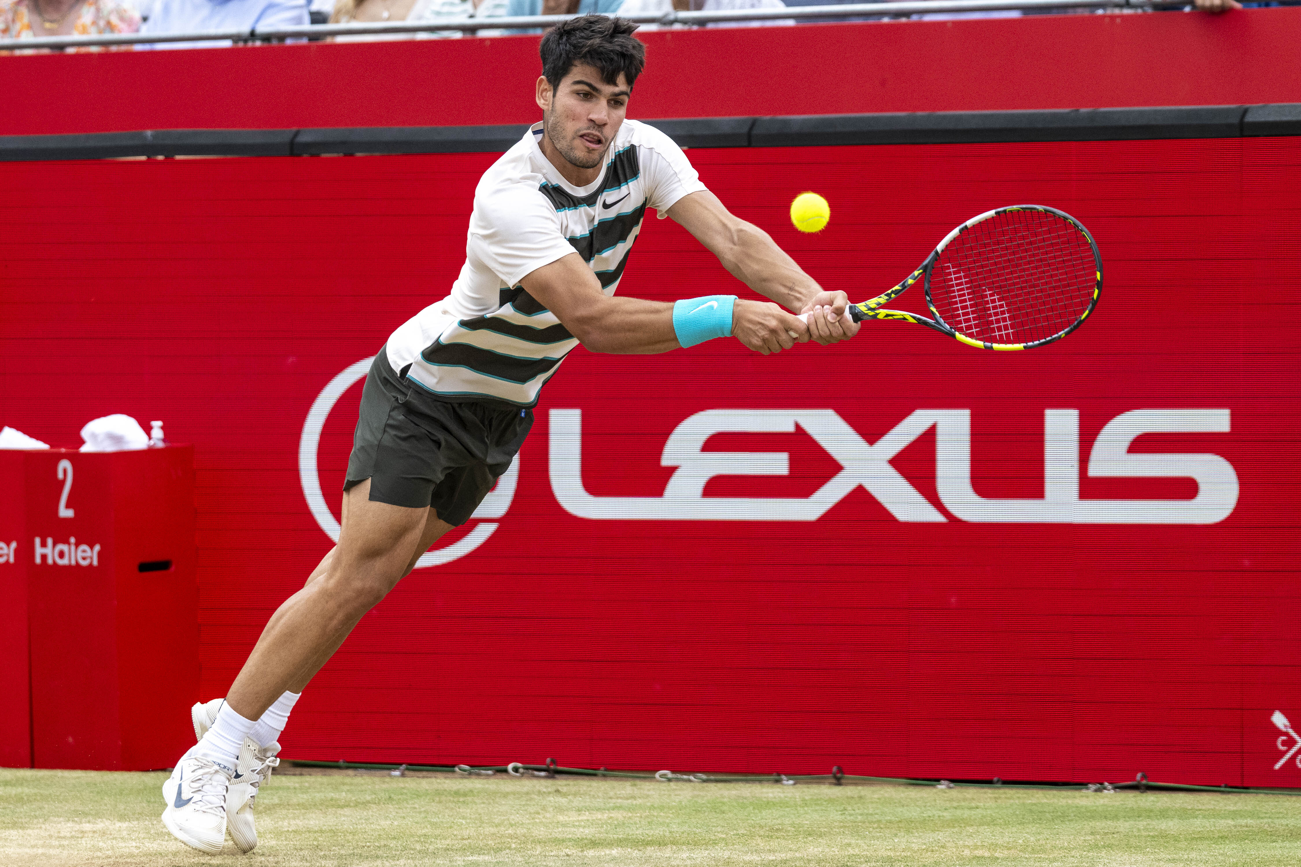 英国网球队完胜意大利网球队,阿尔卡拉斯制霸全场的简单介绍 英国网球队完胜意大利网球队,阿尔卡拉斯制霸全场的简单介绍