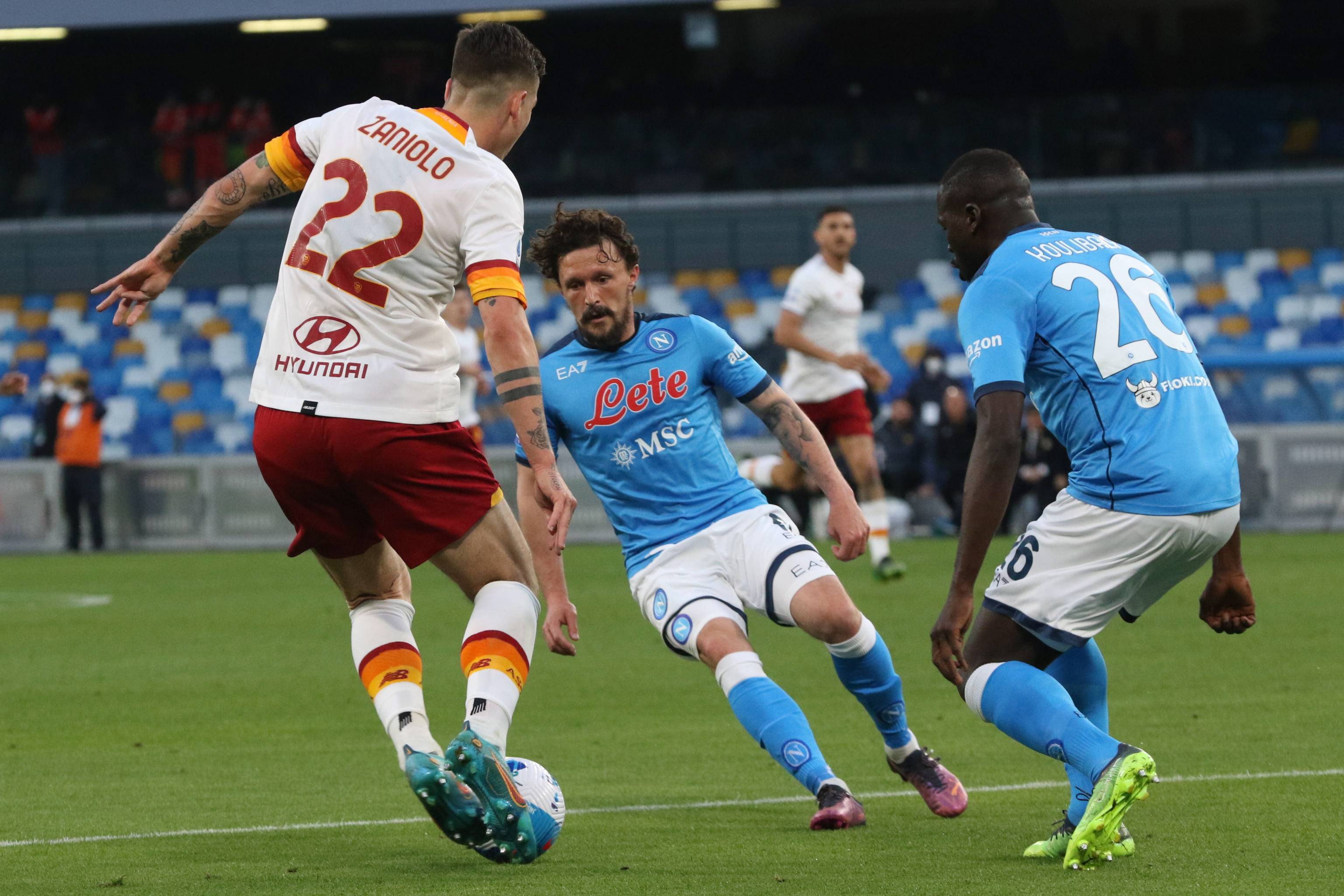 关于罗马逆转那不勒斯，哈兰德爆发神勇的信息