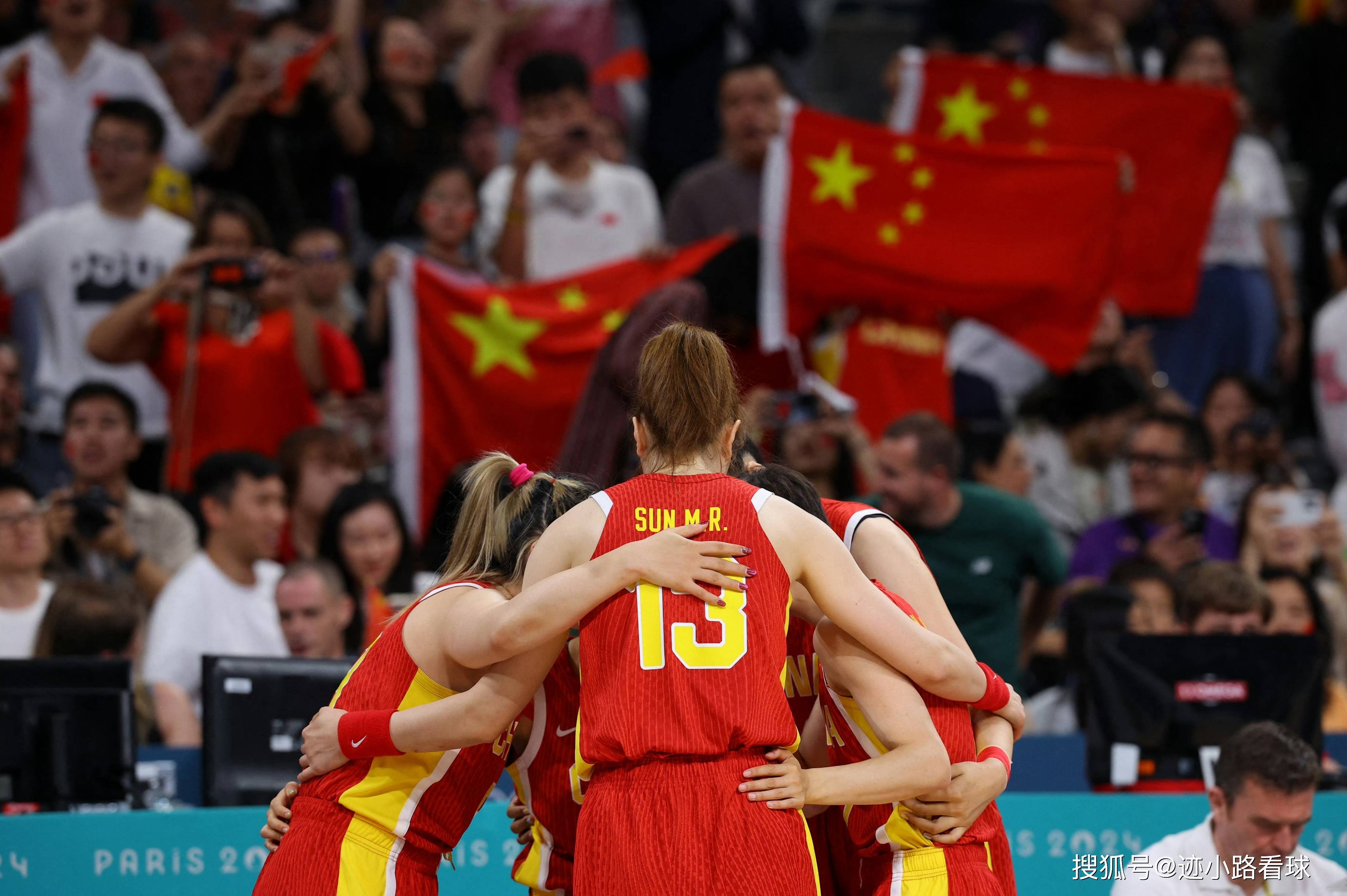 法国队完胜中国队，安赛龙高光表现