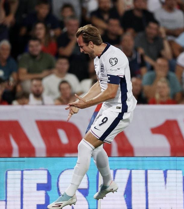 德国队横扫英格兰队，马龙状态火热