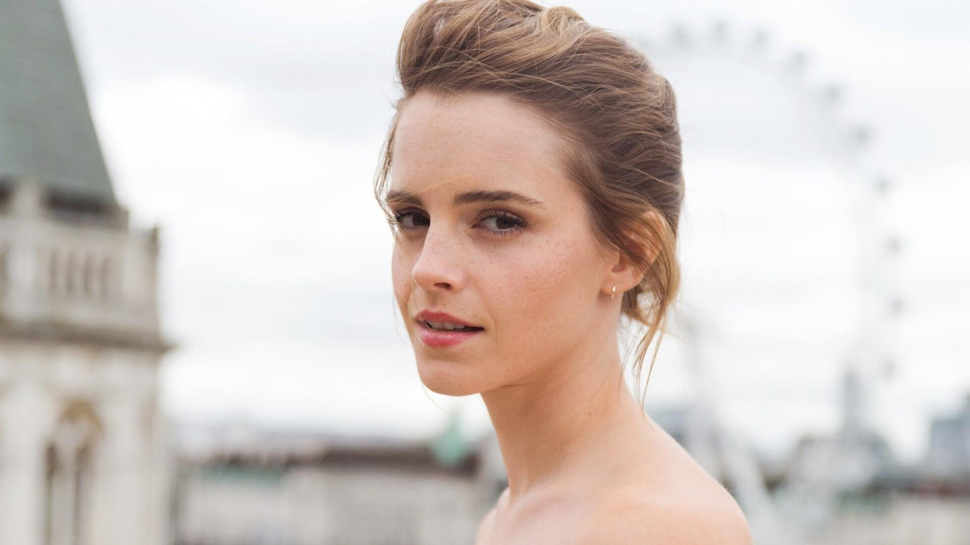 隐形巨兽,当尼克斯对决勇士,那个伦纳德式的影子吞噬了赛场