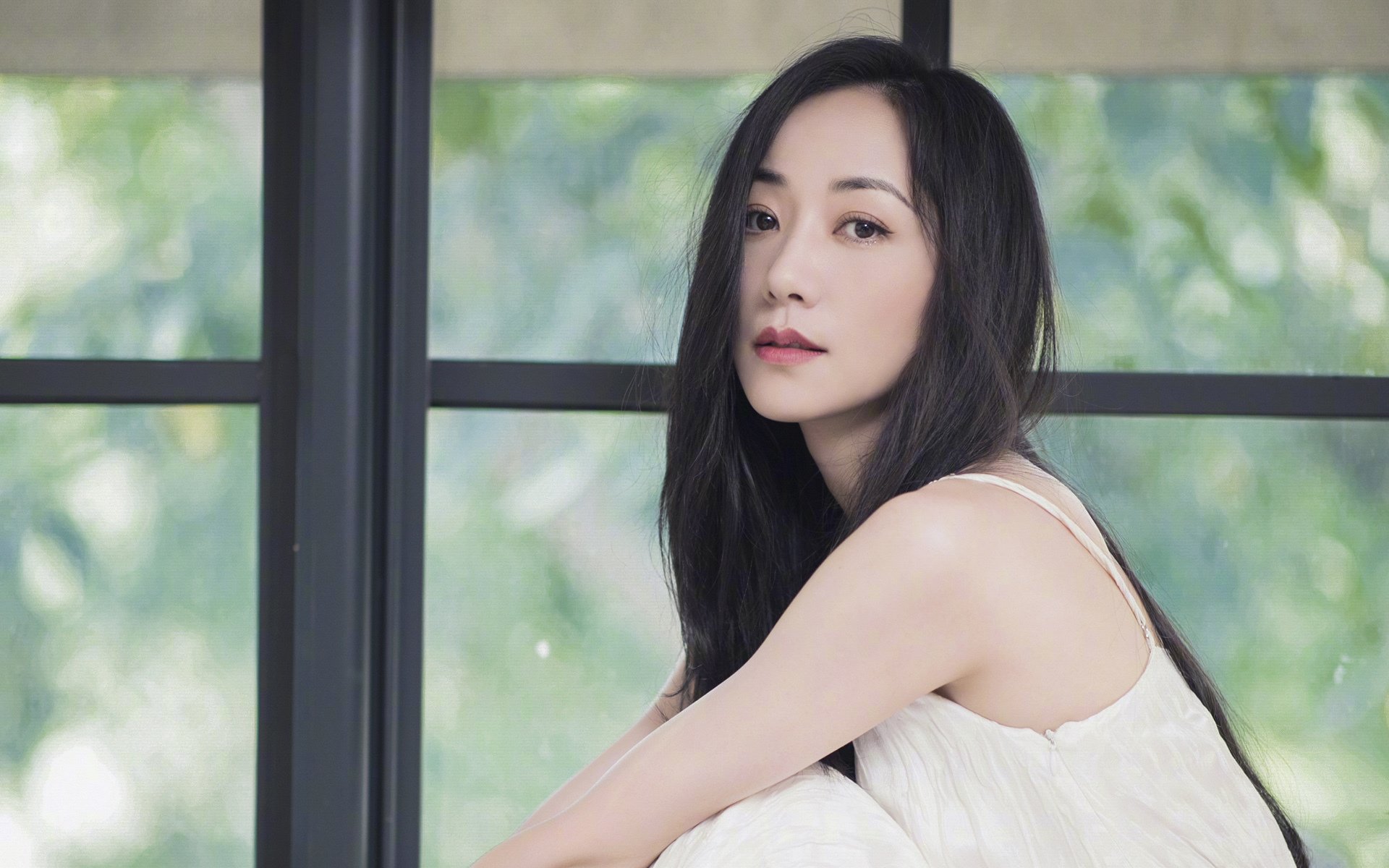 英格兰对阵克罗地亚，劳塔罗状态火热下的足球风云