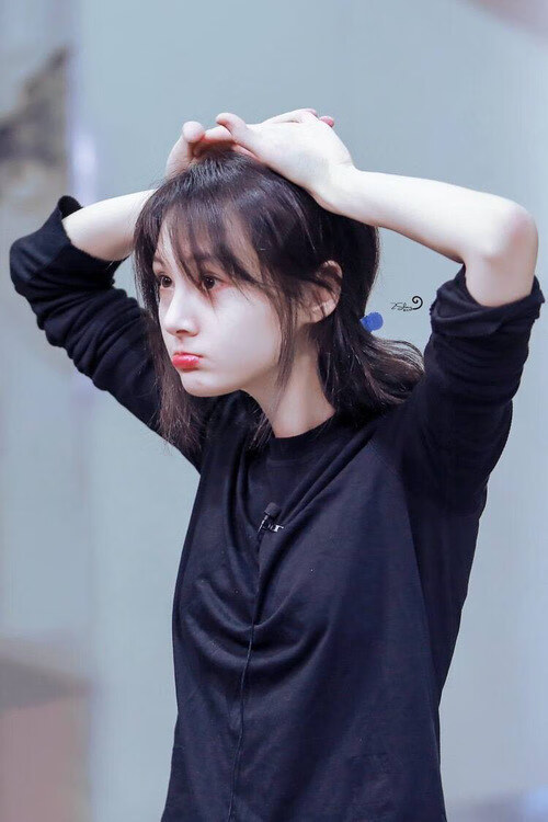 当巨人杀手举起屠刀，一场改写欧冠秩序的奥地利式革命