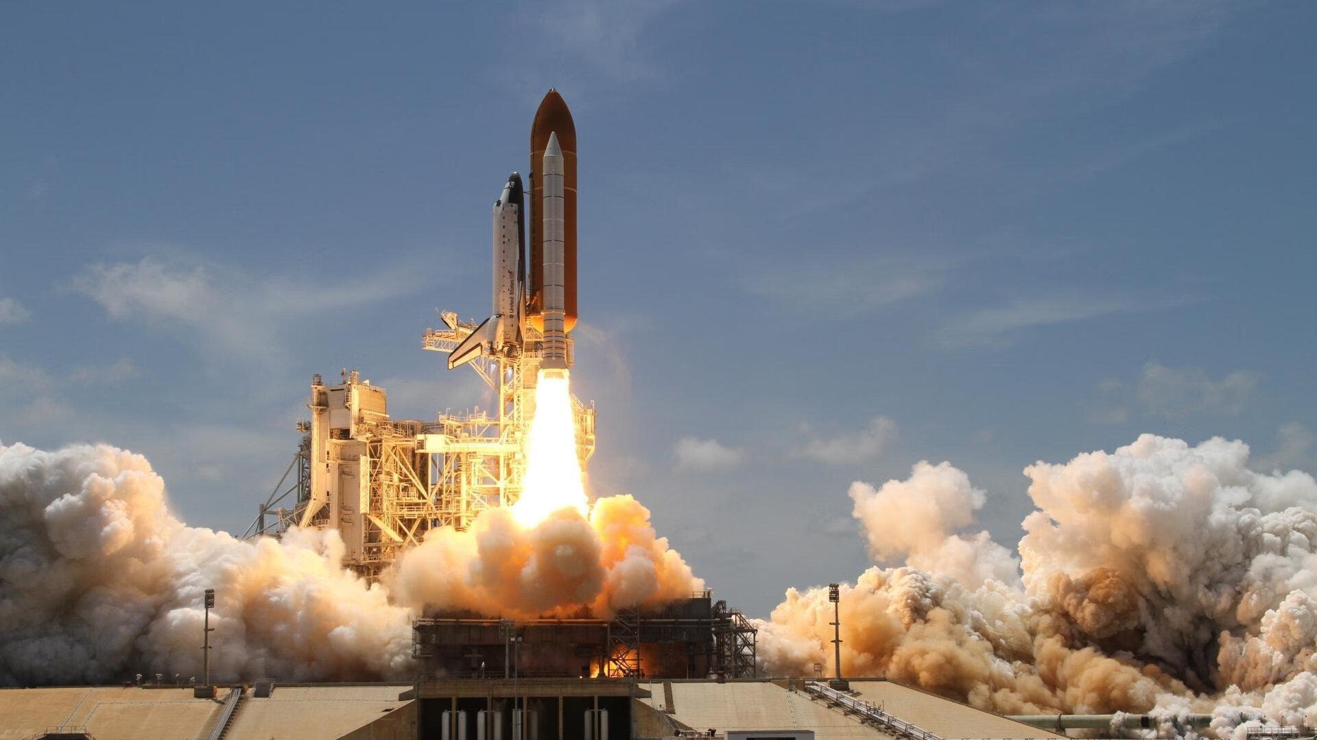 钢铁防线与关键心脏,活塞窒息式防守下,利拉德一剑封喉