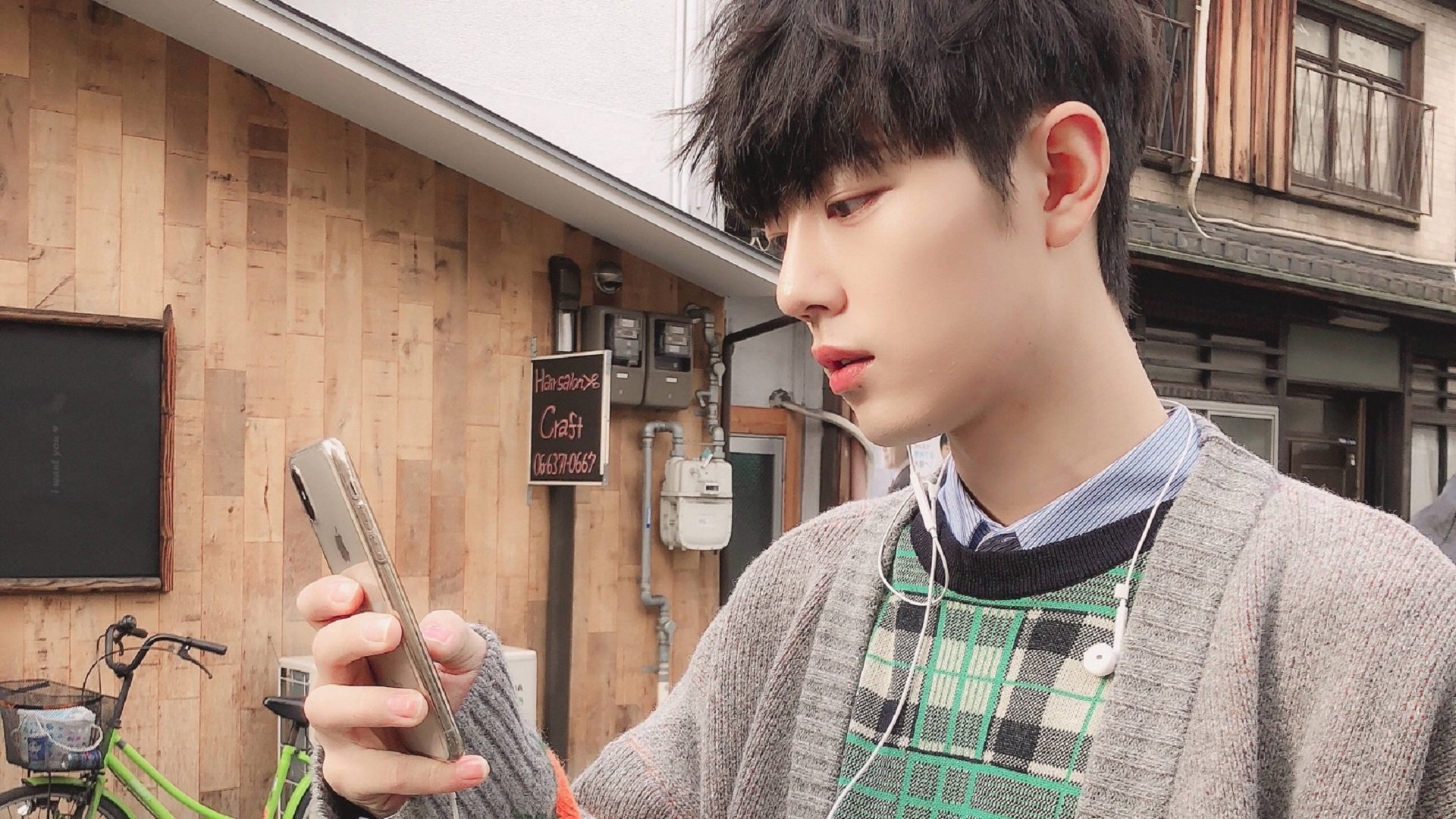 篮球双城记,尼克斯强势压制辽宁队,爱德华兹美加墨世界杯接管比赛